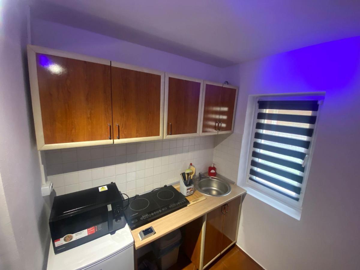 Andi 1-Apartament 2 Camere Băile Herculane Exterior foto